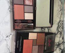 Eyeshadow palette