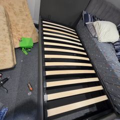 Single bed with mattress hydraulic storage bed