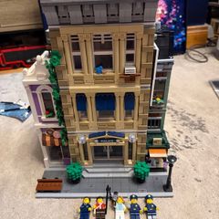 lego police station modular 10278