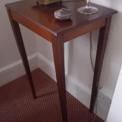 Mahogany lamp table