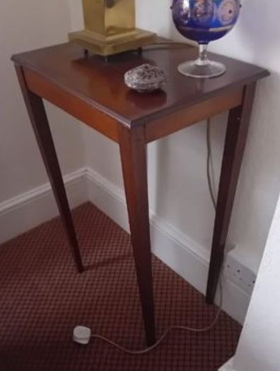 Mahogany lamp table