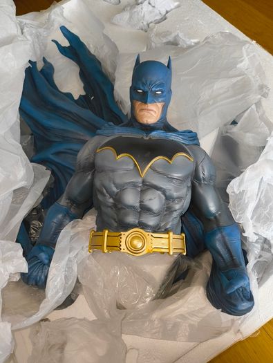 Batman Statue