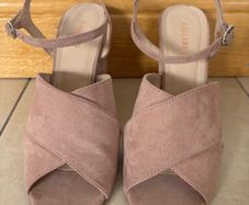 Gallery ladies heels