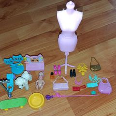 Doll assessories