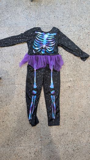 Skeleton costume