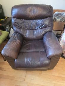Riser recliner chair (tilt and rise)