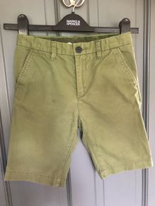 H&M Khaki coloured shorts aged 8-9 years
