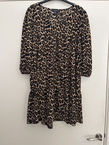 womans dress