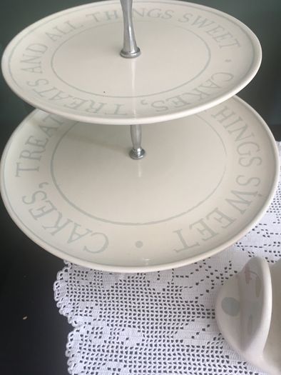 Kitchencraft Est 1850 Classic Collection 2 Tier Cake Plate on a pedestal and Free Same Brand Toast Rack with polka dot pattern