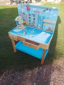 toy work bench