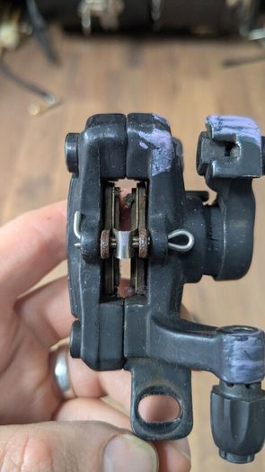 Radius disc brake calipers