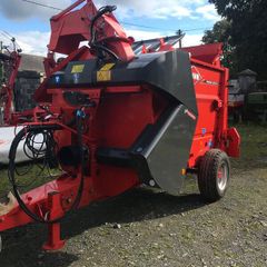 Straw blower