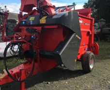 Straw blower