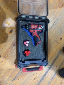 Milwaukee m12 bsd with 2 batteries and pack out box