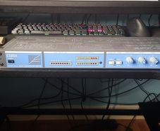 Cloud CX335 Stereo Compressor/Limiter