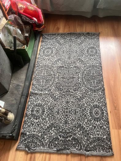 gorgeous charcoal & white rug