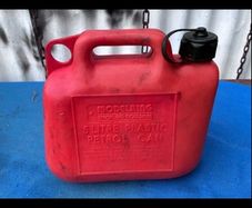5L petrol can