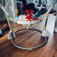 Skip Hop Explore & More Jumpscape Fold-Away Jumper