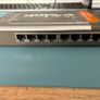 D-Link 8 port internet switch Image 3