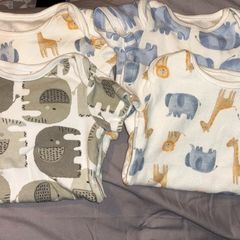 4 Baby vests 0-3