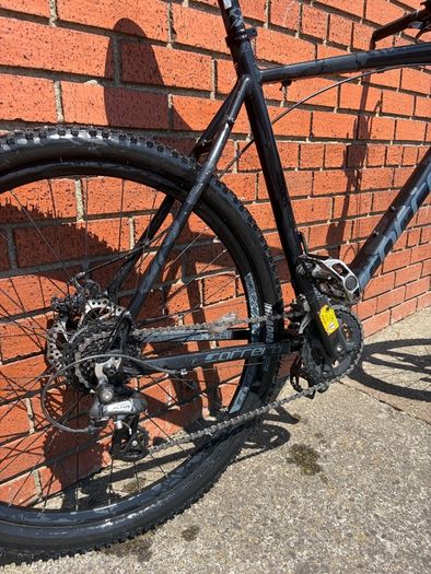 carrera vengeance mountain bike