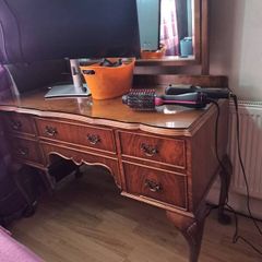 vintage vanity