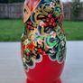 A set of five hand-painted, traditional Russian dolls Image 2