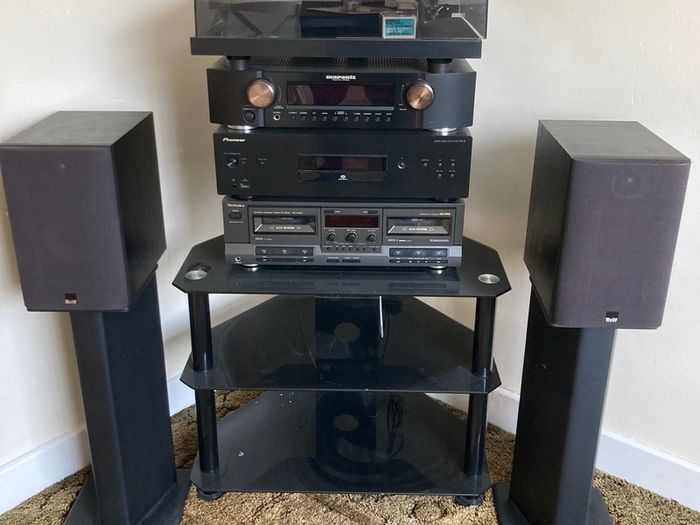 High Quality Stereo System & Turntable