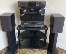High Quality Stereo System & Turntable