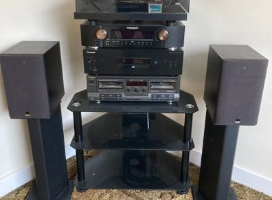 High Quality Stereo System & Turntable