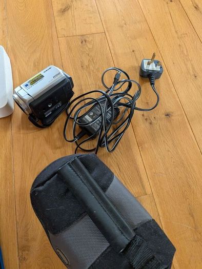 Bulk Lot Of Old Electronics (A fixer upper lot)
