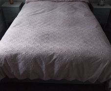 DKNY Super King duvet set