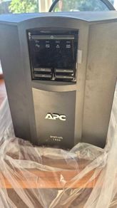 2 Smart 1500 UPS 60 euro each or 2 for 100