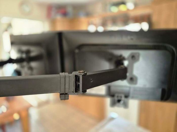 Dual monitor stand