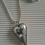 NECKLACE - Silvertone  - Heart - Pendant Image 4