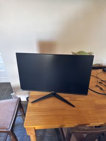 Monitor 27"