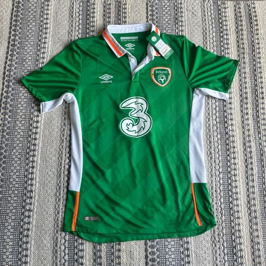 Official Umbro Republic of Ireland Home Jersey 2022