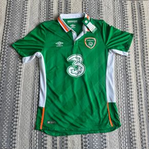 Official Umbro Republic of Ireland Home Jersey 2022