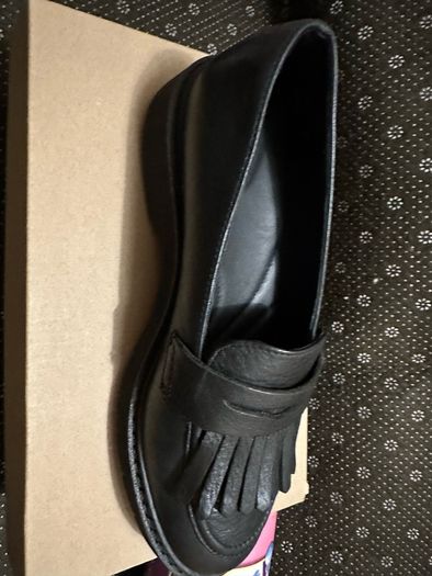women Clarks leather shoes