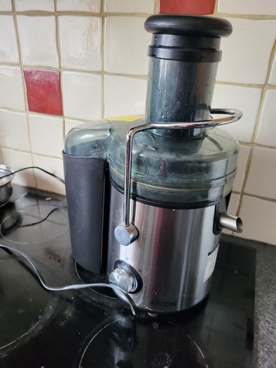 Juicer, juice extractor, juice maker 800W