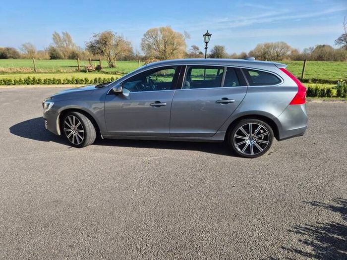2017 Volvo V60 190BHP Adaptive Cruise Control