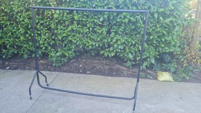 clothes rail