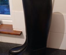 Horse riding boots