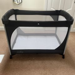 travel cot