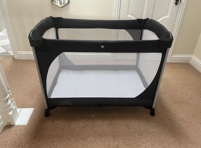 travel cot