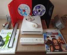Nintendo Wii Controller Nunchuk With Mario Kart And Others All In Working Order