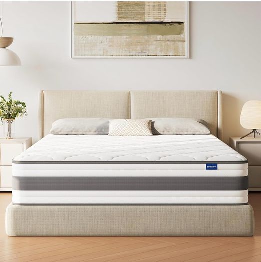 BRAND NEW - small double mattress (4ft)