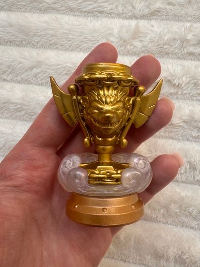 2015 Activision Skylanders Superchargers Golden Sky Trophy Used Please see photos