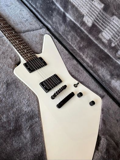 Epiphone 1984 Explorer EX