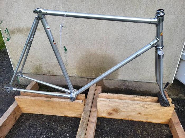 Alan Competition and CX Frames